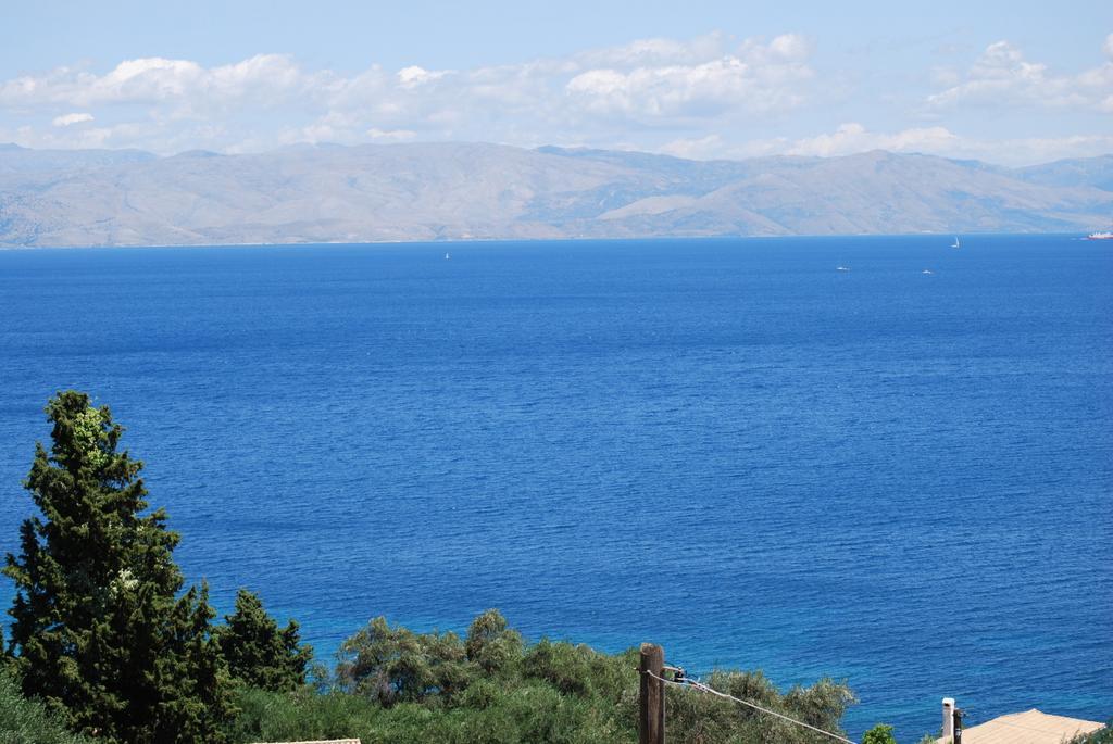 Brentanos Apartments - A - View of Paradise Gastouri (Corfu) Quarto foto