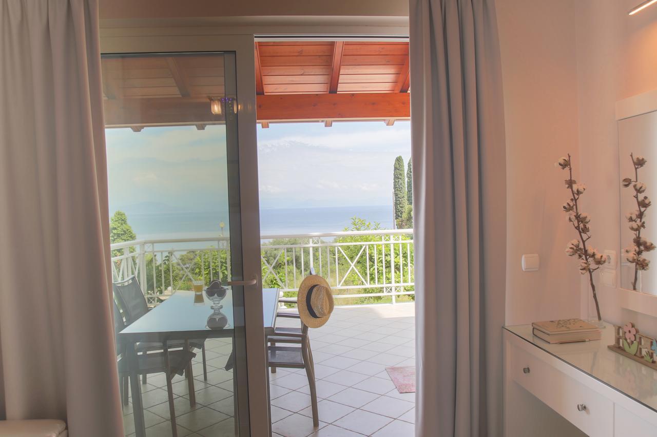 Brentanos Apartments - A - View of Paradise Gastouri (Corfu) Exterior foto