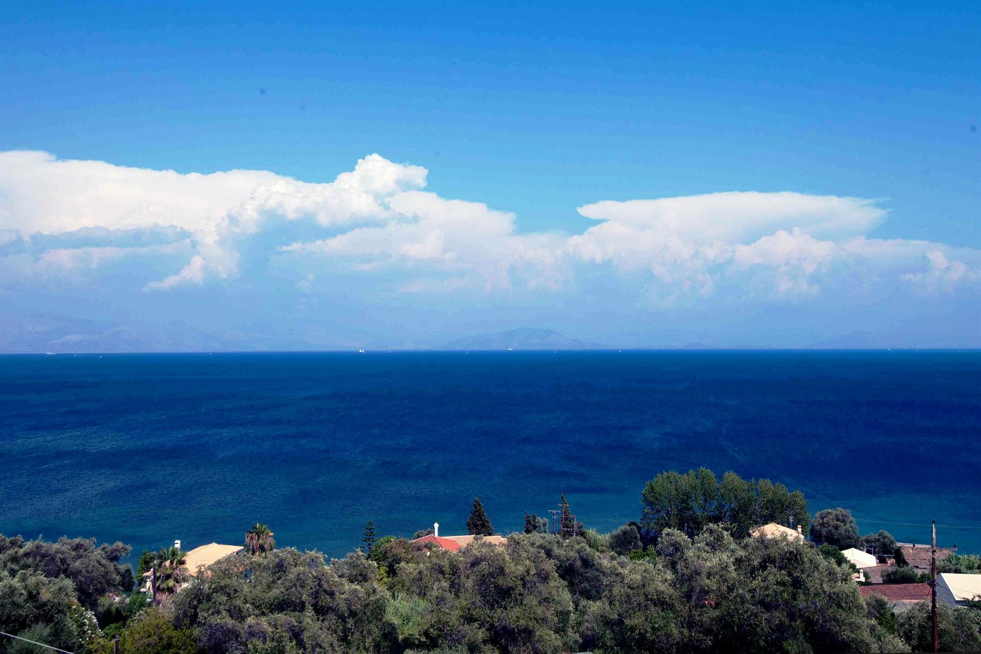 Brentanos Apartments - A - View of Paradise Gastouri (Corfu) Exterior foto
