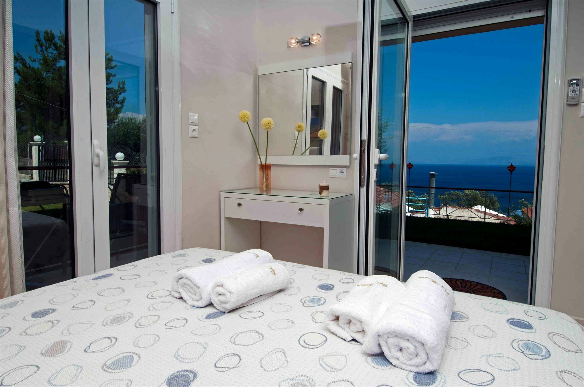 Brentanos Apartments - A - View of Paradise Gastouri (Corfu) Exterior foto